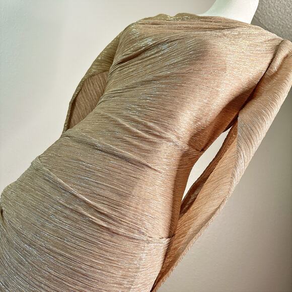 Betsy & Adam Cape Sleeve Gold + Silver Metallic Floor Length Gown women’s 4p - Picture 7 of 11